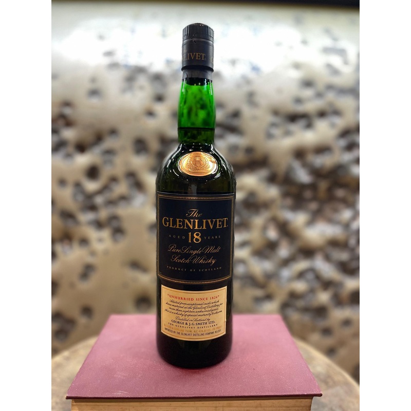 The Glenlivet Aged 18 Years "Unhurried Since 1824" Bottled 1990's