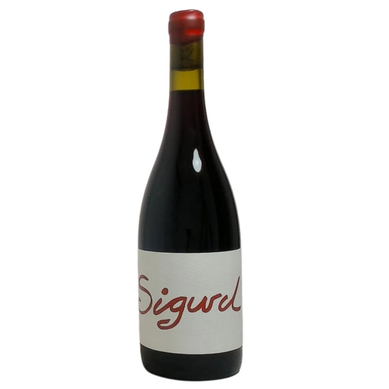 SIGURD RED BLEND 750ML @ Airdrie [1055082] 750 ml