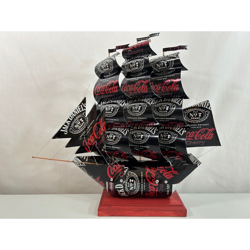 Jack Daniel's Coca-Cola Cherry Can Ship